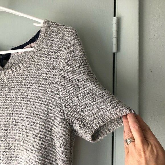 GAP Gray Heather SHORT SLEEVE SWEATER KEYHOLE TIE BACK SIZE Medium M - Picture 3 of 9